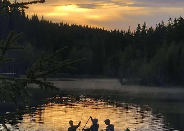 Cozy Lakeside In Trondelag